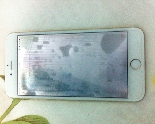 手机维修自学教程之iphone7plus进水故障维修