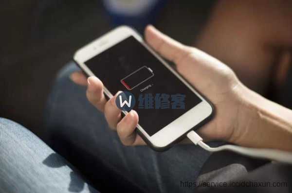 青岛苹果维修为你解析苹果手机充不进电的正确处理方法