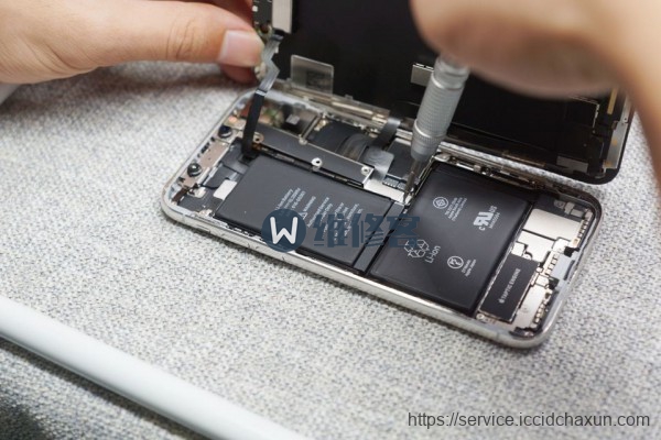 北京维修教你自己为iPhoneX手机换屏幕_学会省下不少钱