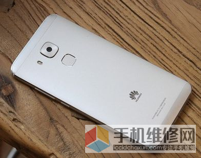 上海华为客服中心告诉你荣耀和华为的区别是什么？
