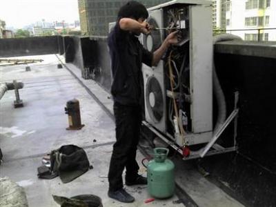 成都格力空调维修电话--公如聚维修服务中心