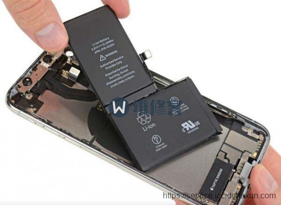 上海手机维修告诉你iPhoneX手机换电池多少钱_原装电池与其他品牌的差别