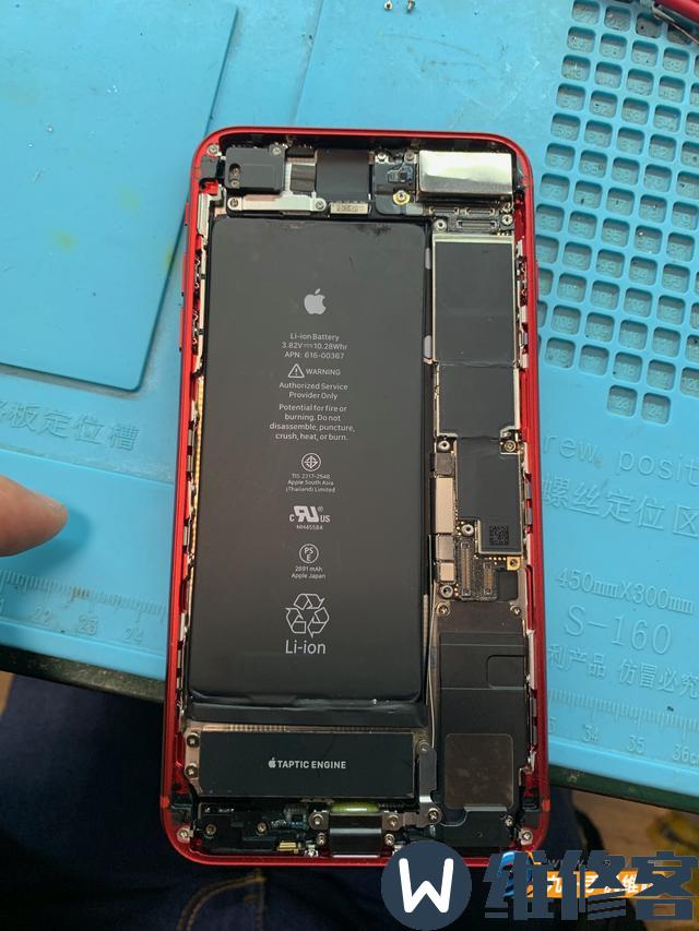 杭州苹果手机维修点分享iPhone 8Plus手机碎屏维修流程