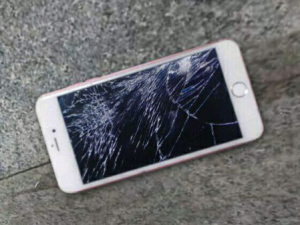 IPHONE6S屏幕碎了苹果售后维修点保修吗?