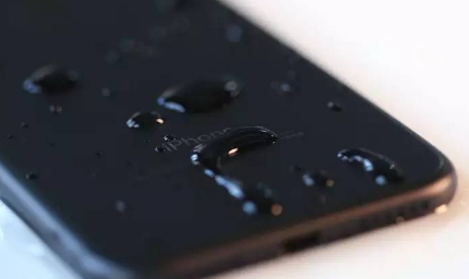 上海直信创邺分享iPhone听筒进水处理教程