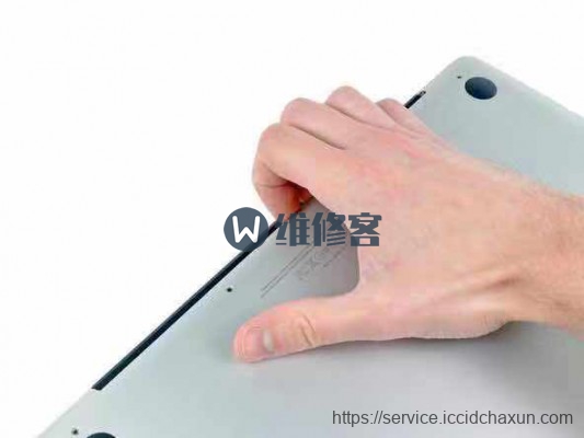 广州苹果电脑MacBook Pro 13更换电池图文教程详解