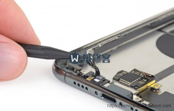 iPhone 11 Pro Max屏幕电池拆机详解及北京最新手机维修价格