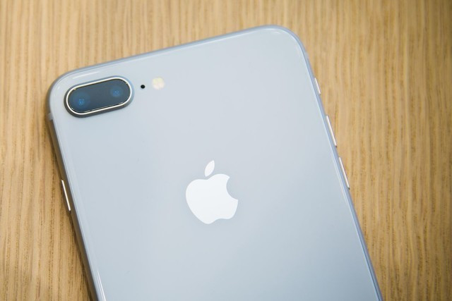 iPhone X性能如何？值不值得购买？