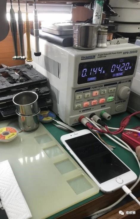 手机维修自学教程之苹果6不联机不充电故障-手机维修网