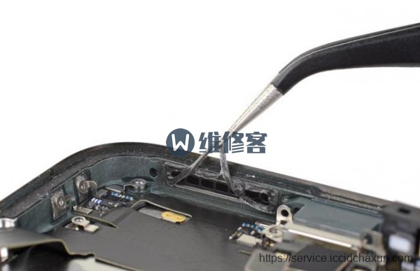 iPhone 11 Pro Max屏幕电池拆机详解及北京最新手机维修价格