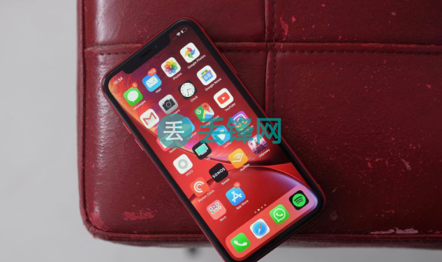 iPhone XR手机防水吗？唐山苹果维修点告诉你iPhone XR手机进水能不能保修？