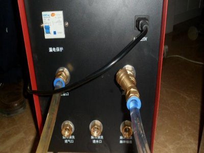 南京美的热水器维修电话