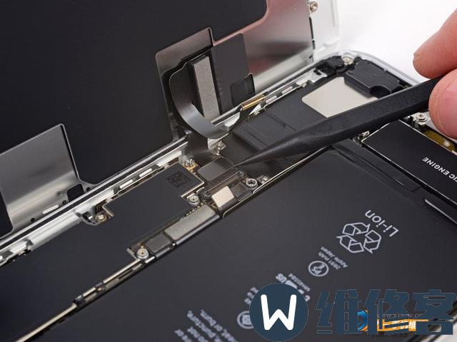 杭州苹果iPhone 8Plus换屏幕多少钱？iPhone 8Plus更换屏幕流程