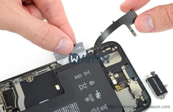 iPhone 11 Pro Max屏幕电池拆机详解及北京最新手机维修价格