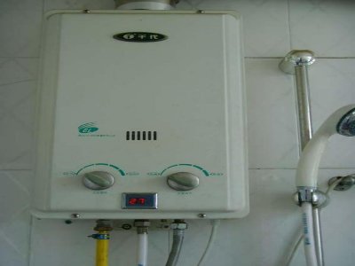 成都统帅热水器维修电话