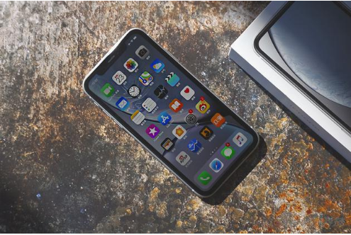iPhone XR手机耗电太快怎么办？杭州苹果维修点教你换电池技巧-手机维修网