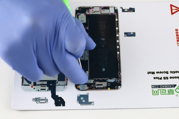 手机维修教程之：更换iPhone6S Plus Home键【图文教程】