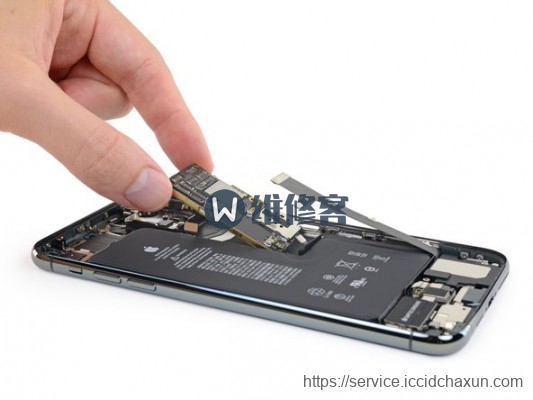 南京手机维修为您带来iPhone 11 Pro Max拆机图解与手机维修报价