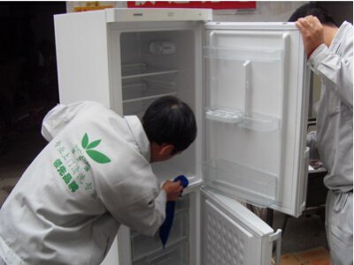 金堂县阿里斯顿冰箱维修电话--霸耀维修服务中心