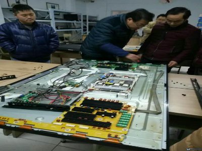 郑州长虹液晶电视维修服务电话--辉华服务点
