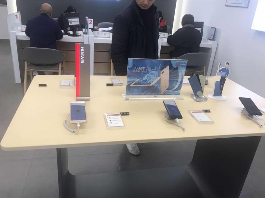 上海华为手机维修点：上海武宁路店