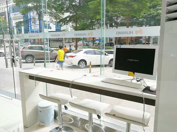 深圳华为手机维修点：深圳龙岗店