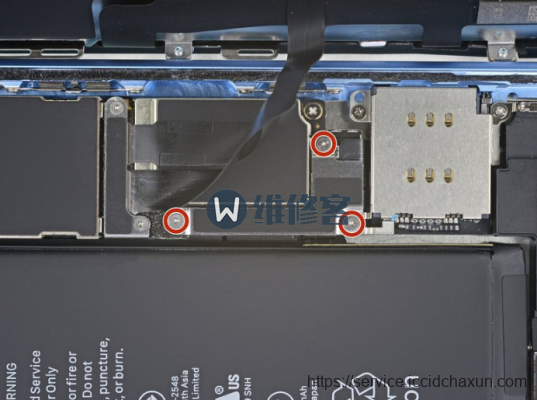 手机维修网图文详解iPhone XR电池更换步骤