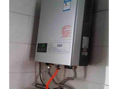 新城区老板热水器维修电话--怡润服务点