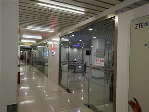 深圳华为手机维修点：深圳华强北曼哈店