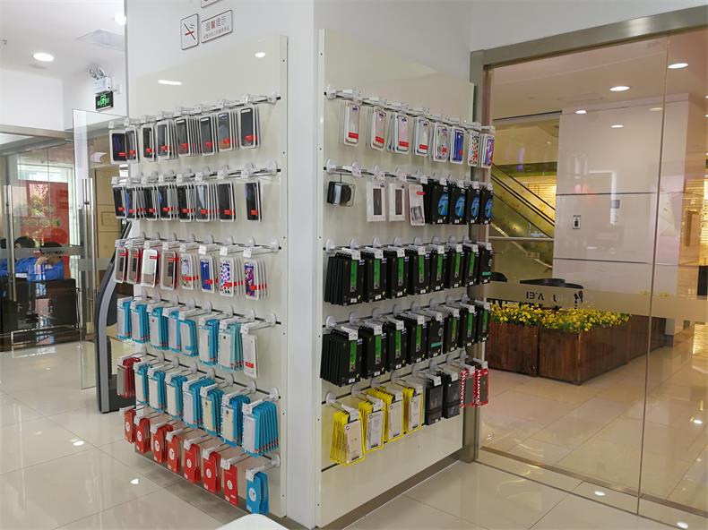 广州华为维修点：广州维多利广场店