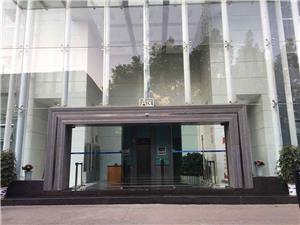 贵阳华为授权维修点：贵阳延安中路店（仅限PC产品维修）
