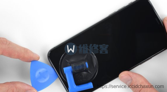 青岛苹果手机维修点分享iPhone XS手机换电池维修教程