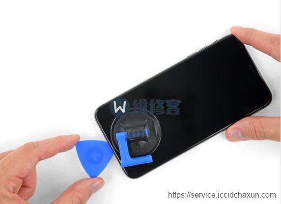 上海苹果维修点分享iPhone XS Max手机自主换屏维修教程