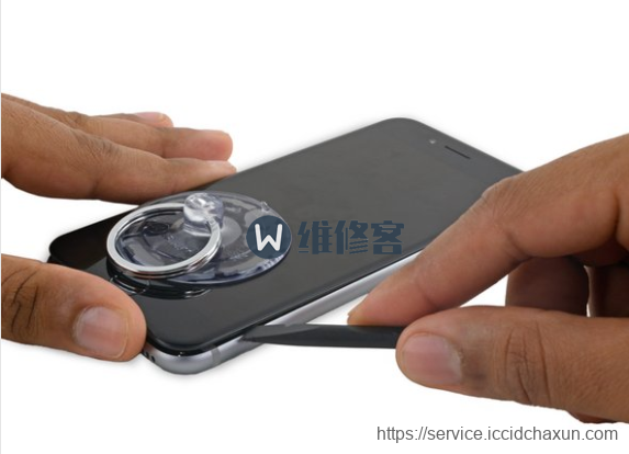 南京苹果手机维修点分享苹果iPhone6S换电池维修流程