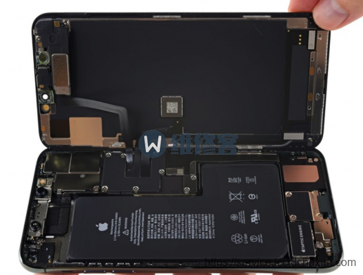 北京苹果iPhone11 Pro Max手机换电池维修需要多少钱？