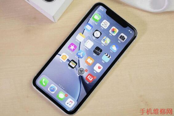 沈阳苹果维修点为你解答iPhone XR买白色还是黑色的好？