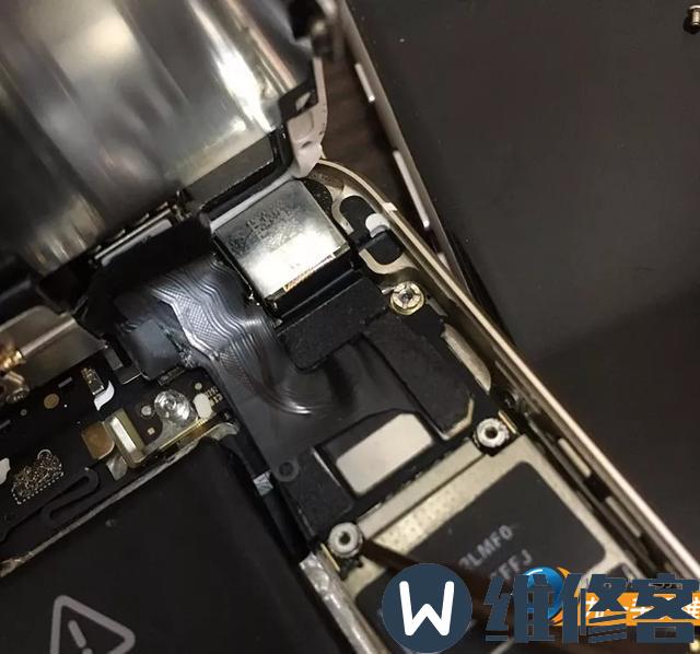 iPhone7手机屏幕怎么拆?南京iPhone维修点分享苹果换屏维修教程