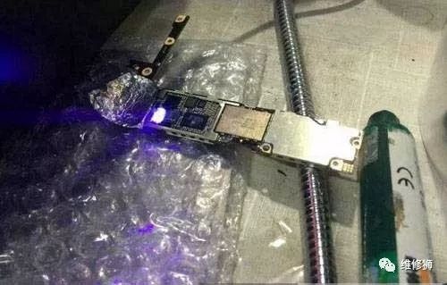 iPhone手机触摸屏失灵怎么办？上海苹果维修点教你轻松解决