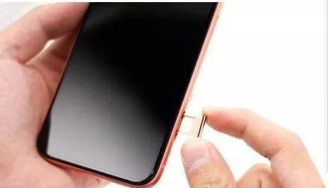 iPhone XR手机耗电太快怎么办？杭州苹果维修点教你换电池技巧