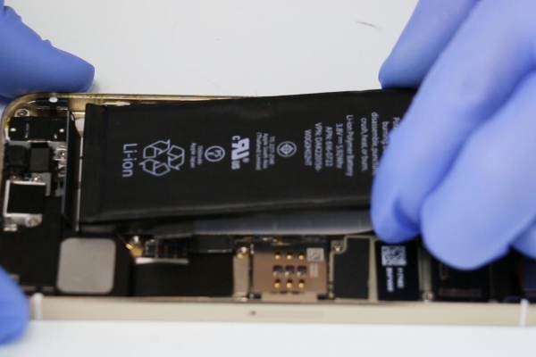 iPhone5s怎么换电池？iPhone5s更换电池技巧