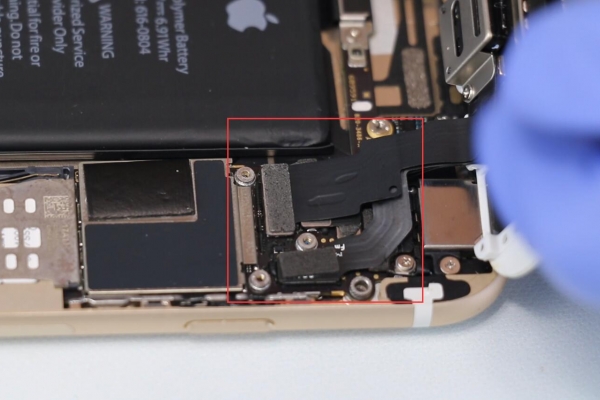 苹果维修网分享iPhone6苹果手机换电池技巧