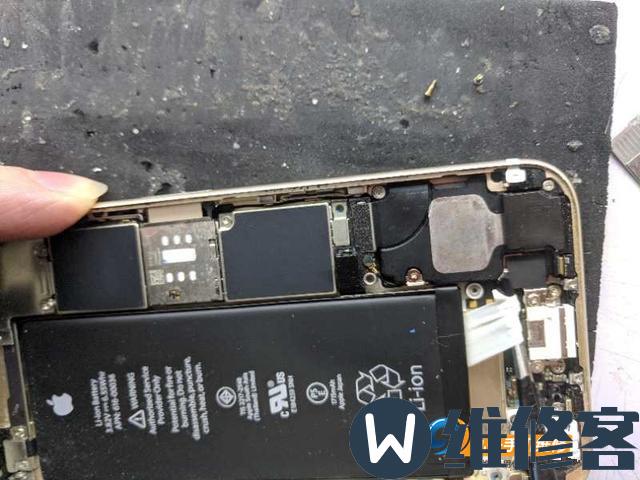 天津iPhone维修点分享iPhone6s更换电池详细步骤及注意事项