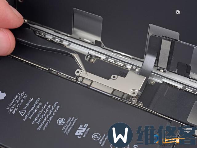 杭州苹果iPhone 8Plus换屏幕多少钱？iPhone 8Plus更换屏幕流程