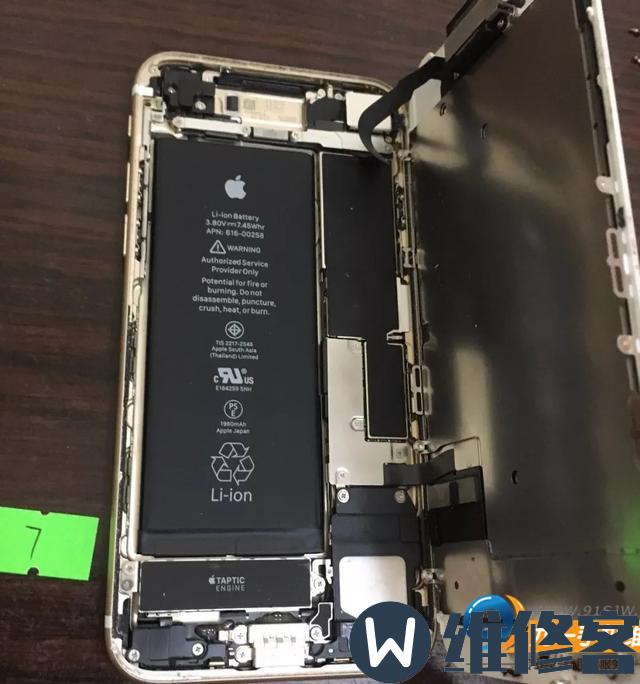 iPhone7手机屏幕怎么拆?南京iPhone维修点分享苹果换屏维修教程