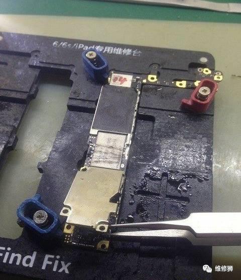 苹果维修案例分享：iPhone6开机短路，手机触屏失灵故障维修