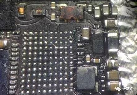 iPhone手机触摸屏失灵怎么办？上海苹果维修点教你轻松解决