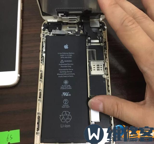 iPhone7手机屏幕怎么拆?南京iPhone维修点分享苹果换屏维修教程
