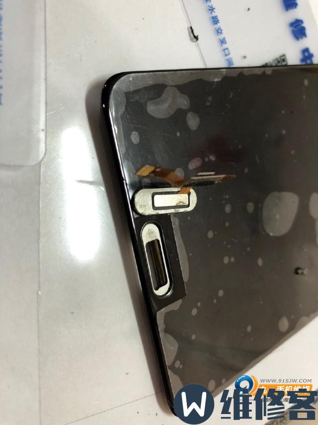 华为Mate10手机碎屏怎么办？天津华为维修点分享Mate10换屏攻略