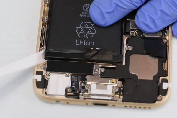 苹果维修网分享iPhone6苹果手机换电池技巧