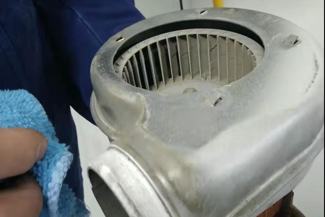 壁挂炉缺水